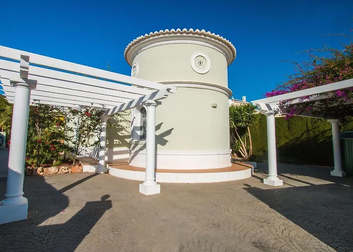 Yoko - Plusholidays Villa Calpe
